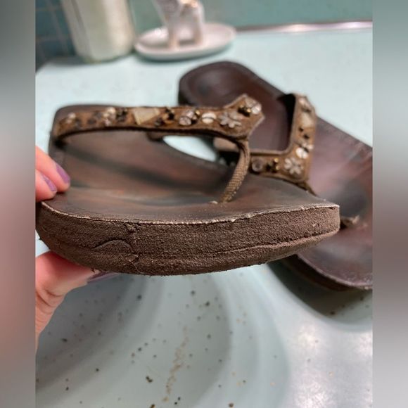 Roxy sandals in 7.5 - Picture 5 of 8